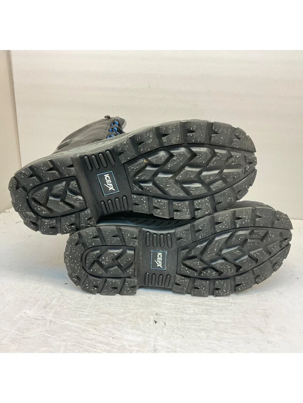 Dakota used boots